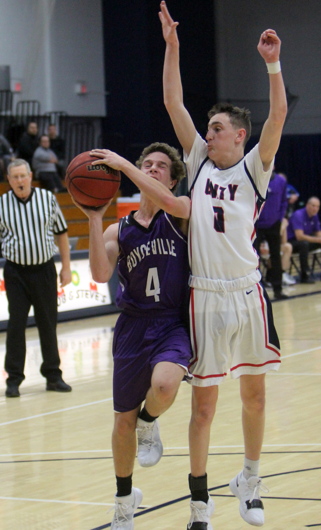 Boyceville boys basketball vs Unity at UW-Stout 12-1-18